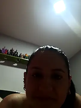Snapshot of Titiss8921 chatting on October 5, 2025, 1:31 pm Titiss8921 online show from October 5, 2025, 1:31 pm