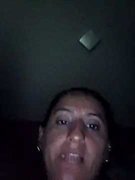 Snapshot of Titiss8921 chatting on October 18, 2025, 3:42 am Titiss8921 online show from October 18, 2025, 3:42 am