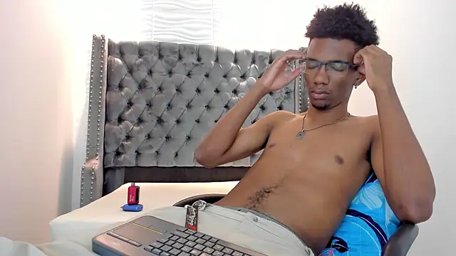Snapshot of nero_reyd chatting on September 22, 2025, 7:27 pm nero reyd online show from September 22, 2025, 7:27 pm
