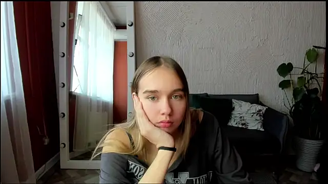 Snapshot of Vel1ka chatting on October 7, 2025, 10:01 am Vel1ka online show from October 7, 2025, 10:01 am