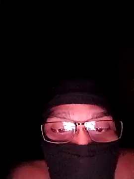 Yohendy 365 online show from April 19, 2026, 2:33 am