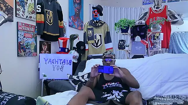 Snapshot of Str8ishVegasGuy chatting on October 21, 2025, 8:31 pm Str8ishVegasGuy online show from October 21, 2025, 8:31 pm