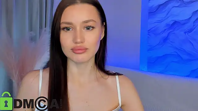 Aria Mila online show from December 14, 2025, 11:26 am