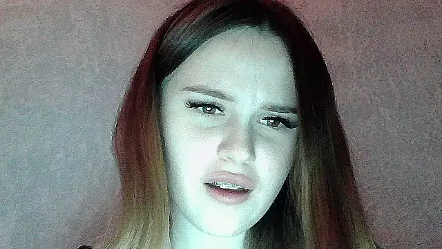 SweetLoraa online show from November 26, 2025, 7:48 pm