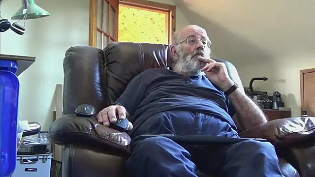 janzer13 online show from September 25, 2025, 12:53 pm