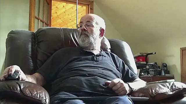 janzer13 online show from March 31, 2026, 1:11 pm