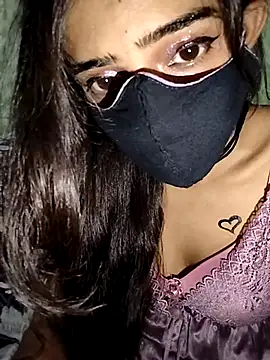 Snapshot of Crystil_love-21 chatting on September 18, 2025, 10:06 am Crystil love-21 online show from September 18, 2025, 10:06 am