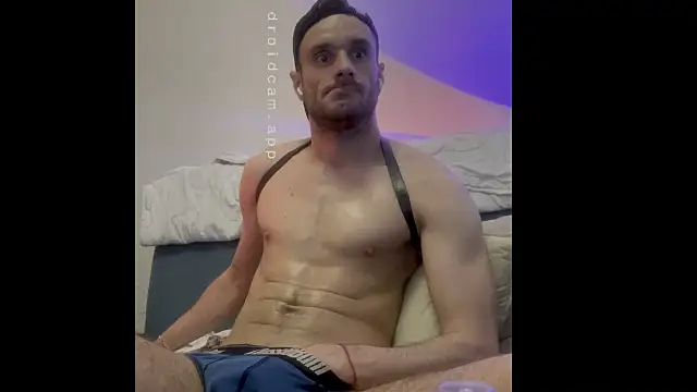 sexbooy27 online show from October 29, 2025, 10:33 pm