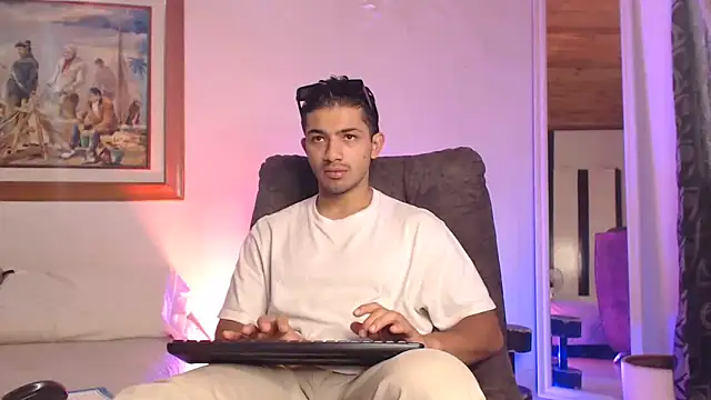 ArturoCardona  online show from March 28, 2026, 3:33 pm