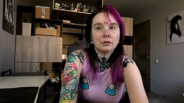 HighelikeGirl online show from April 20, 2026, 2:09 pm