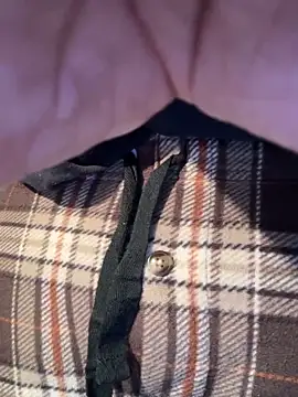 KeYBuMp323 online show from January 15, 2026, 4:17 am