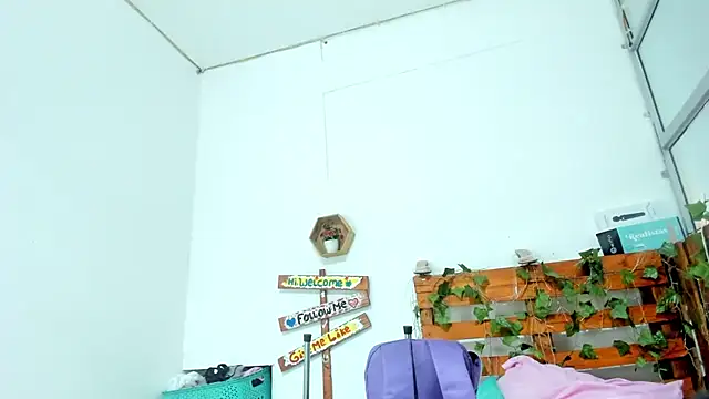 cris dulce online show from April 8, 2026, 11:27 pm