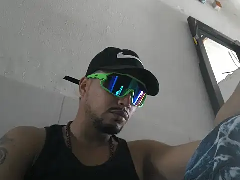 Chingasexo online show from February 28, 2026, 8:43 pm