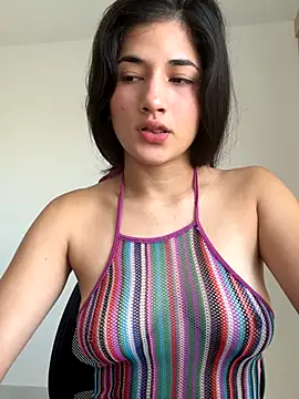 LauraCatalina online show from September 21, 2025, 12:51 pm