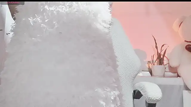 Vessi-babe online show from October 19, 2025, 3:01 pm