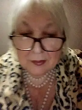 Alexia64231 online show from November 11, 2025, 2:11 am