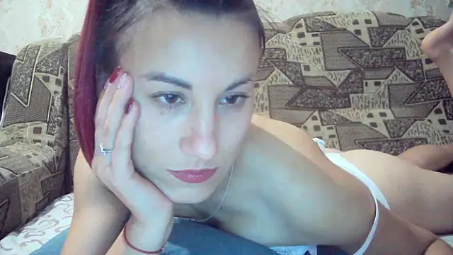 Snapshot of kiss_lovely_ chatting on October 7, 2025, 8:39 pm kiss lovely  online show from October 7, 2025, 8:39 pm