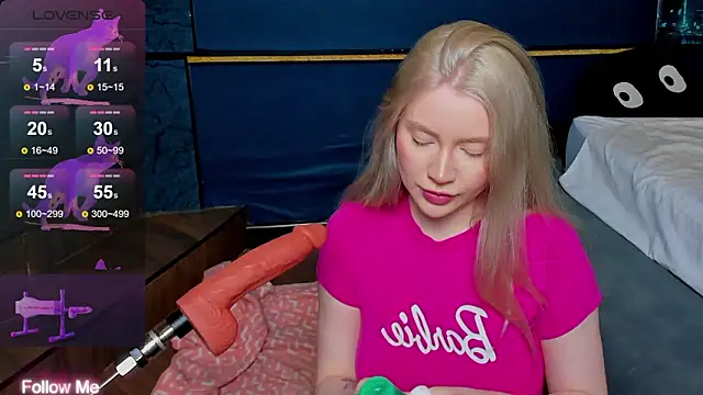 Lillie Berry online show from March 15, 2026, 4:51 am