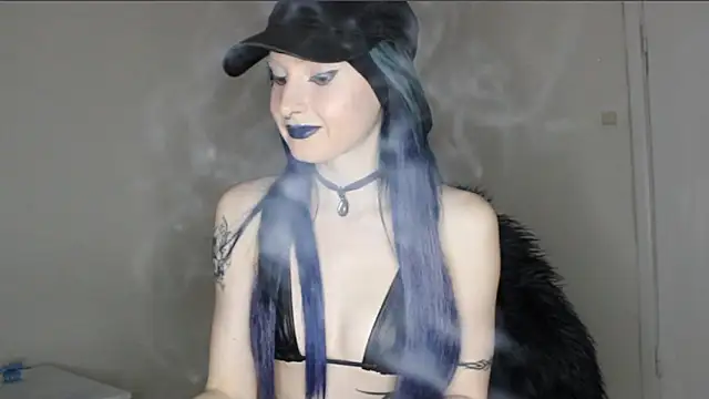 midnightsiren777 online show from March 6, 2026, 6:26 pm