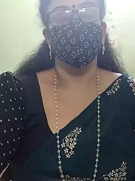 sweet-lotus online show from September 19, 2025, 3:52 am