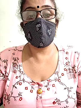 sweet-lotus online show from September 25, 2025, 12:53 pm