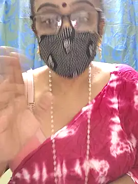 sweet-lotus online show from December 15, 2025, 4:11 pm