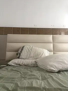 Luisito2605 online show from October 6, 2025, 6:27 pm