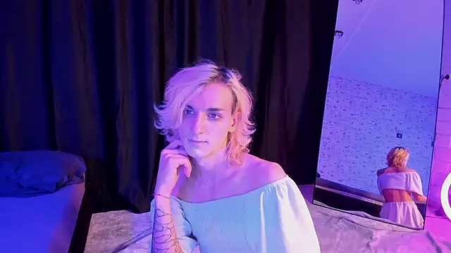 Anjela Botton online show from October 24, 2025, 6:15 pm