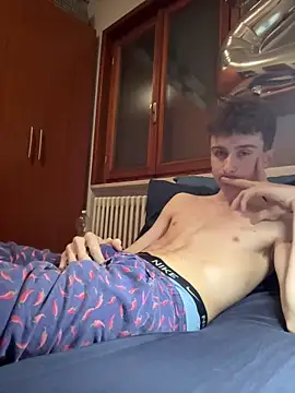 twinkethan07 online show from April 22, 2026, 10:22 pm