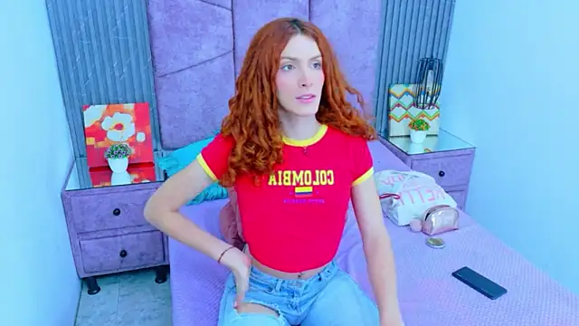 Emma Lodge online show from November 10, 2025, 7:24 pm