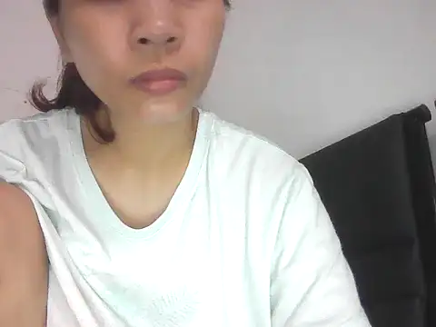 ivyloving4you online show from October 24, 2025, 1:03 am