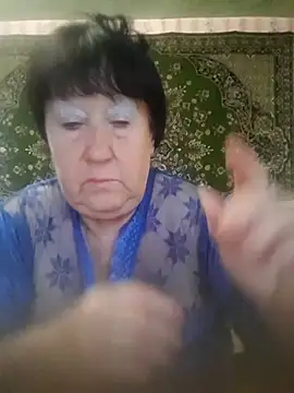 CrystalLime6411 online show from September 15, 2025, 5:51 am