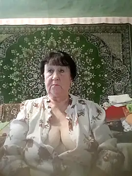 CrystalLime6411 online show from October 1, 2025, 11:05 am