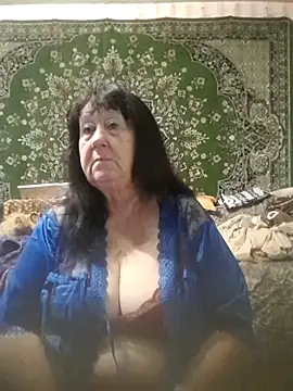 CrystalLime6411 online show from October 18, 2025, 5:32 am