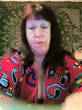 CrystalLime6411 online show from April 8, 2026, 6:35 am