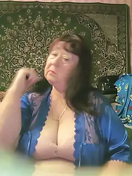 Snapshot of CrystalLime6411 chatting on June 9, 2026, 5:02 pm CrystalLime6411 online show from June 9, 2026, 5:02 pm