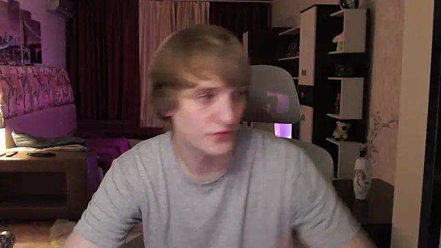 Playersuperstar online show from November 17, 2025, 9:20 pm