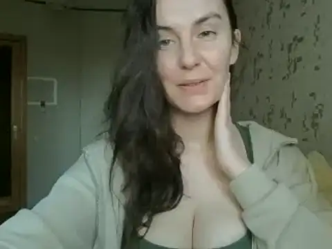 KatalinaQE online show from October 3, 2025, 8:33 am