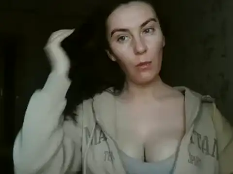 KatalinaQE online show from October 8, 2025, 5:05 am