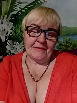 VioletSweet5566 online show from January 13, 2026, 6:18 am