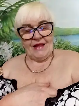 Snapshot of VioletSweet5566 chatting on May 5, 2026, 12:57 pm VioletSweet5566 online show from May 5, 2026, 12:57 pm