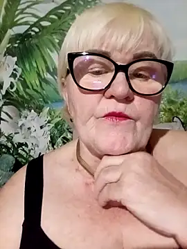 Snapshot of VioletSweet5566 chatting on May 12, 2026, 7:22 pm VioletSweet5566 online show from May 12, 2026, 7:22 pm