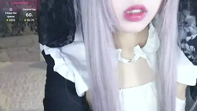 Snapshot of a5l2e0x chatting on November 15, 2025, 2:35 pm a5l2e0x online show from November 15, 2025, 2:35 pm