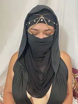 Amyraa  online show from September 14, 2025, 6:18 pm