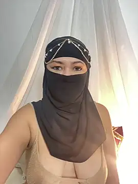 Amyraa  online show from September 27, 2025, 11:04 am