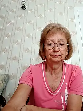 AlikaSwan5821 online show from September 20, 2025, 12:06 pm