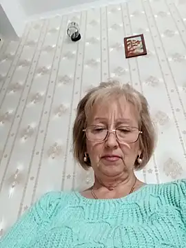 AlikaSwan5821 online show from October 12, 2025, 12:04 pm