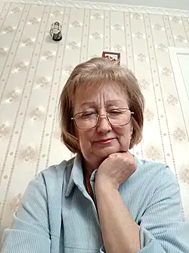 AlikaSwan5821 online show from March 4, 2026, 2:12 pm