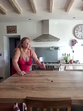 Misspapillon1840 online show from December 1, 2025, 10:20 am