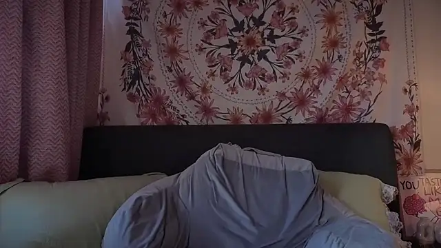 Daisyxoxo  online show from March 13, 2026, 10:00 am